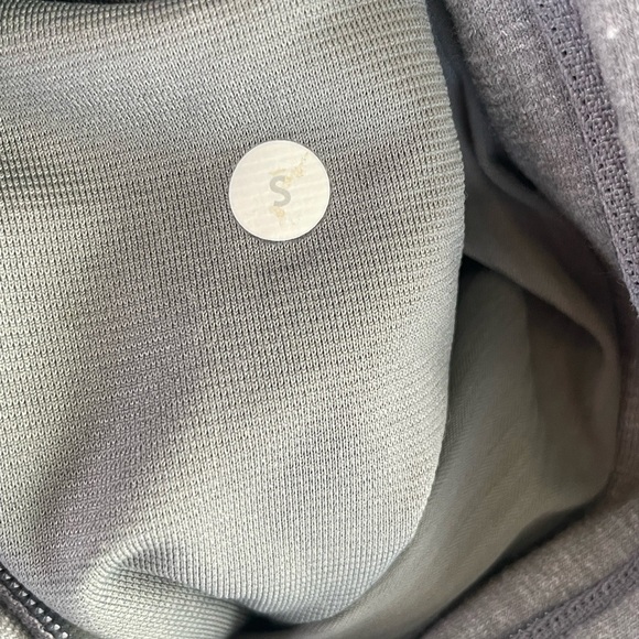 Lululemon jacket hoodie full zip men’s sz small gray with reflective stripe - Picture 7 of 8